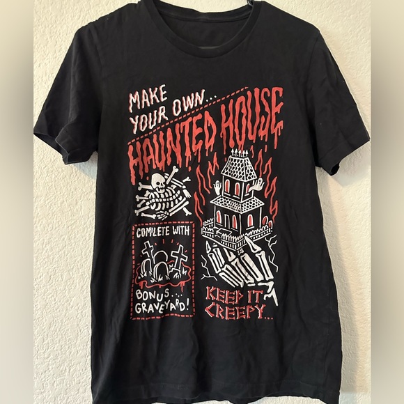 Wicked Clothes Haunted House Tee - Picture 1 of 2